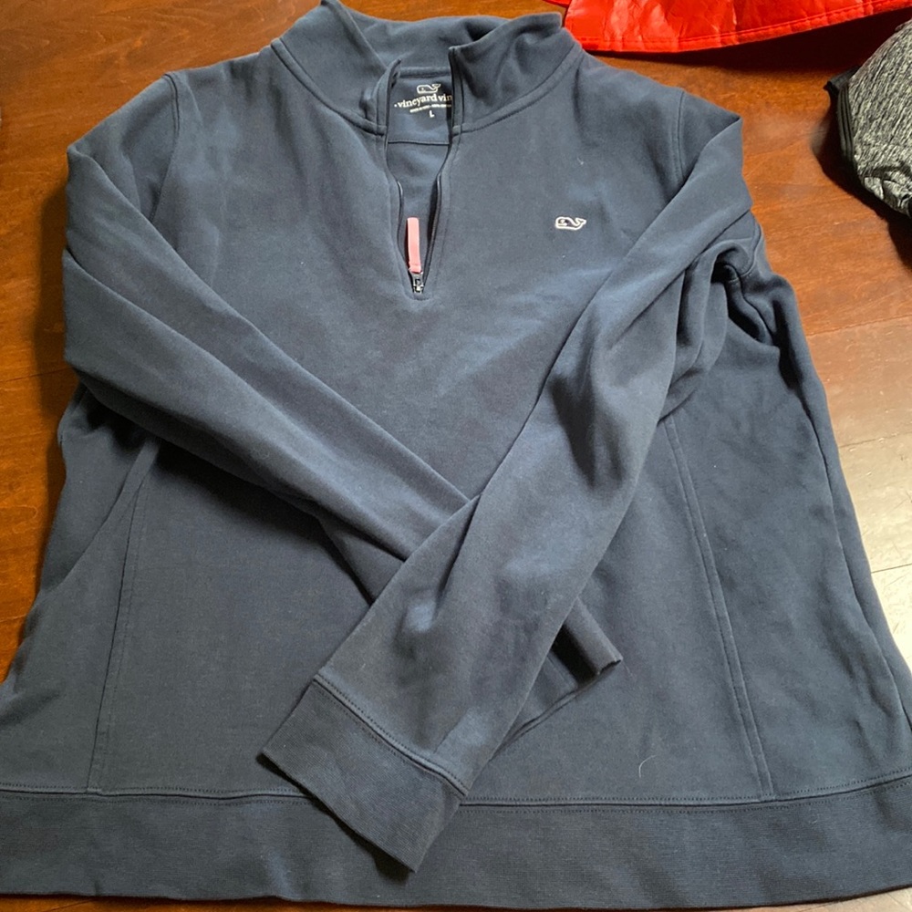 Vineyard vines size large